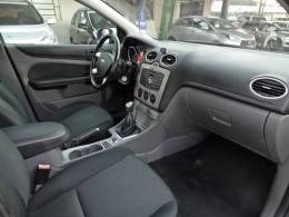 FORD - FOCUS - 2013/2013 - Prata - R$ 44.800,00