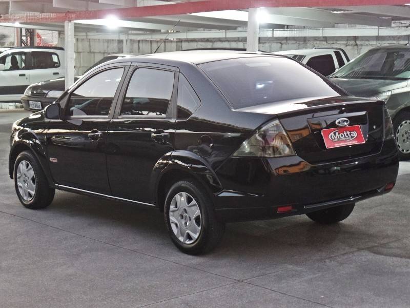 FORD - FIESTA - 2013/2013 - Preta - R$ 37.800,00