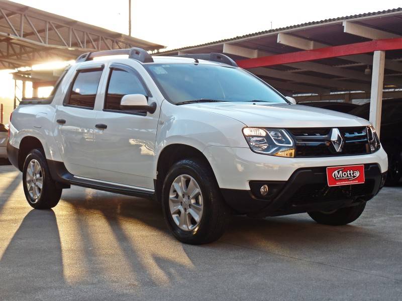 RENAULT - OROCH - 2016/2016 - Branca - R$ 69.800,00