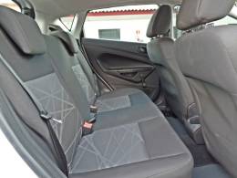 FORD - FIESTA - 2014/2015 - Branca - R$ 45.800,00