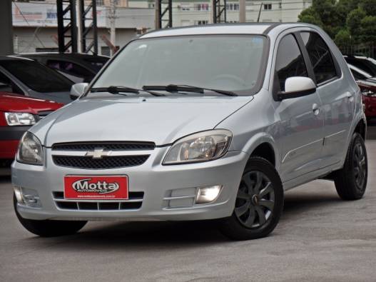 CHEVROLET - CELTA - 2011/2012 - Prata - R$ 31.800,00