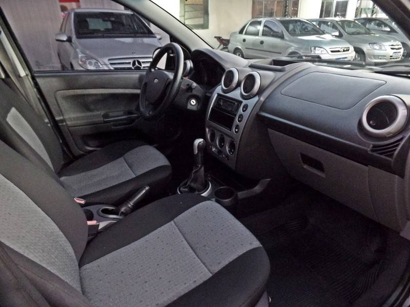 FORD - FIESTA - 2012/2013 - Preta - R$ 37.800,00