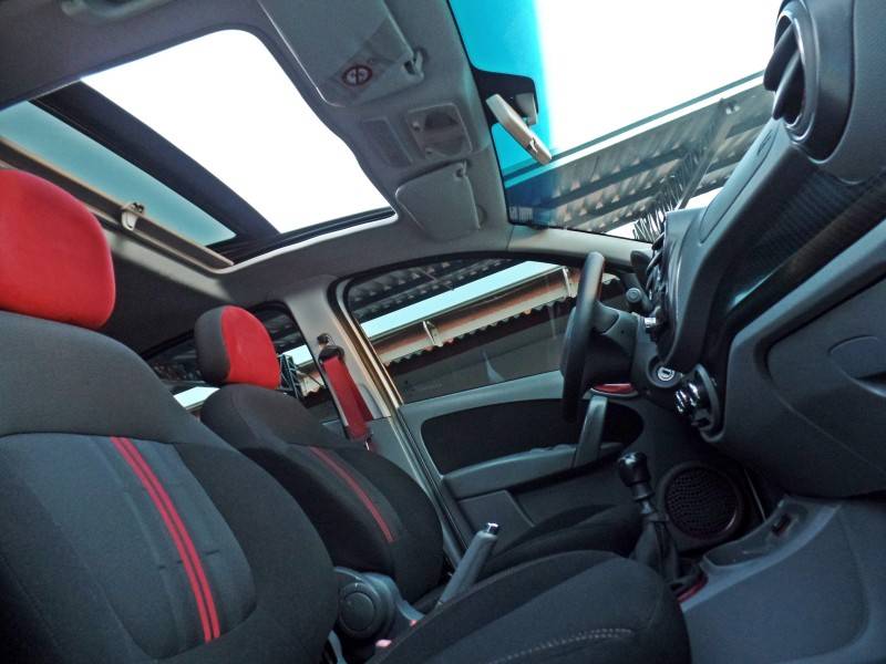 FIAT - PALIO - 2015/2015 - Branca - R$ 46.800,00