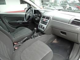 FIAT - PUNTO - 2011/2012 - Branca - R$ 39.800,00