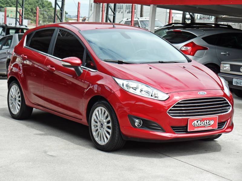 FORD - FIESTA - 2017/2017 - Vermelha - R$ 61.800,00