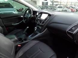 FORD - FOCUS - 2014/2015 - Prata - R$ 64.800,00