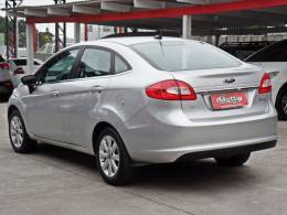 FORD - FIESTA - 2013/2013 - Prata - R$ 41.800,00