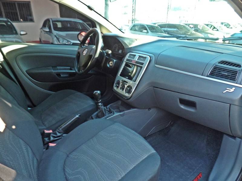 FIAT - PUNTO - 2011/2011 - Preta - Sob Consulta