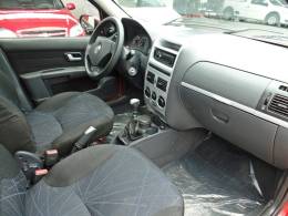 FIAT - PALIO - 2009/2010 - Vermelha - R$ 33.800,00