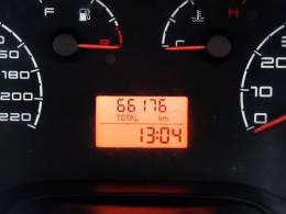 FIAT - PUNTO - 2011/2012 - Branca - R$ 39.800,00