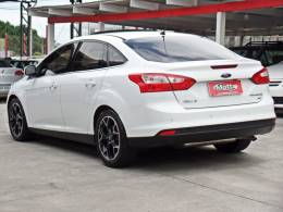 FORD - FOCUS - 2015/2015 - Branca - Sob Consulta