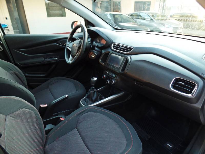 CHEVROLET - ONIX - 2015/2016 - Branca - R$ 54.800,00