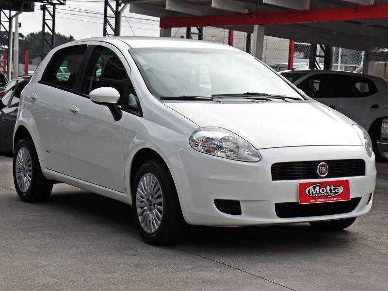 FIAT - PUNTO - 2011/2012 - Branca - R$ 39.800,00