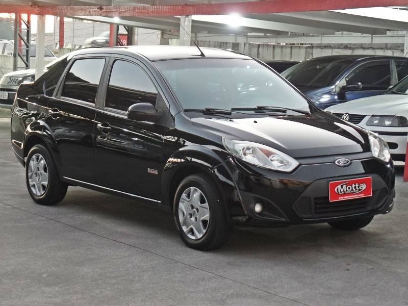 FORD - FIESTA - 2012/2013 - Preta - R$ 37.800,00