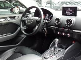 AUDI - A3 - 2014/2015 - Prata - R$ 82.800,00