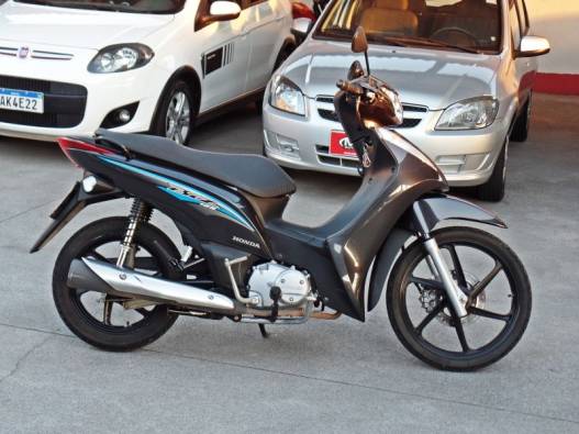 HONDA - BIZ 125 - 2017/2017 - Cinza - R$ 13.800,00