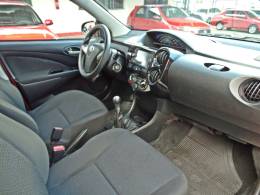 TOYOTA - ETIOS - 2014/2014 - Vermelha - Sob Consulta