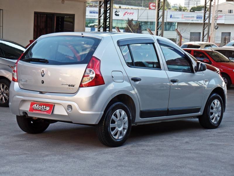RENAULT - SANDERO - 2009/2010 - Prata - R$ 27.800,00