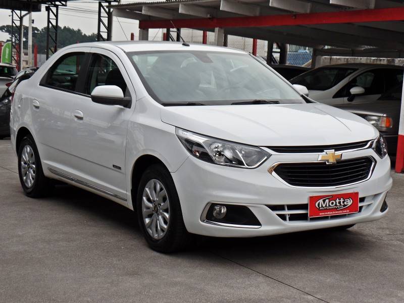 CHEVROLET - COBALT - 2017/2018 - Branca - R$ 62.800,00