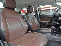 CHEVROLET - COBALT - 2017/2018 - Branca - R$ 62.800,00