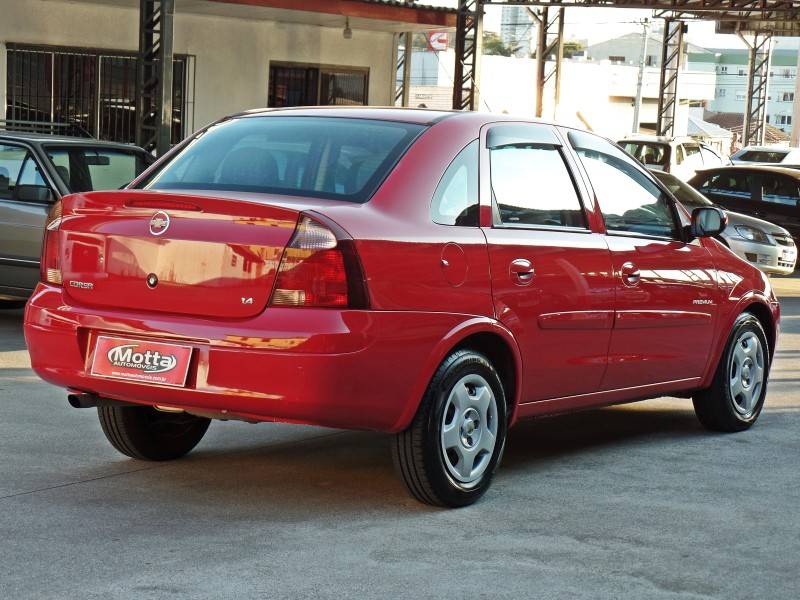CHEVROLET - CORSA - 2009/2010 - Vermelha - R$ 31.800,00