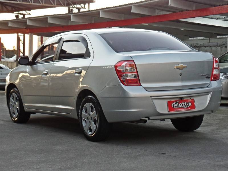 CHEVROLET - COBALT - 2015/2015 - Prata - R$ 47.800,00