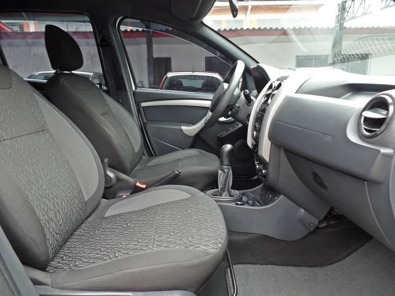 RENAULT - DUSTER OROCH - 2021/2022 - Branca - R$ 84.800,00