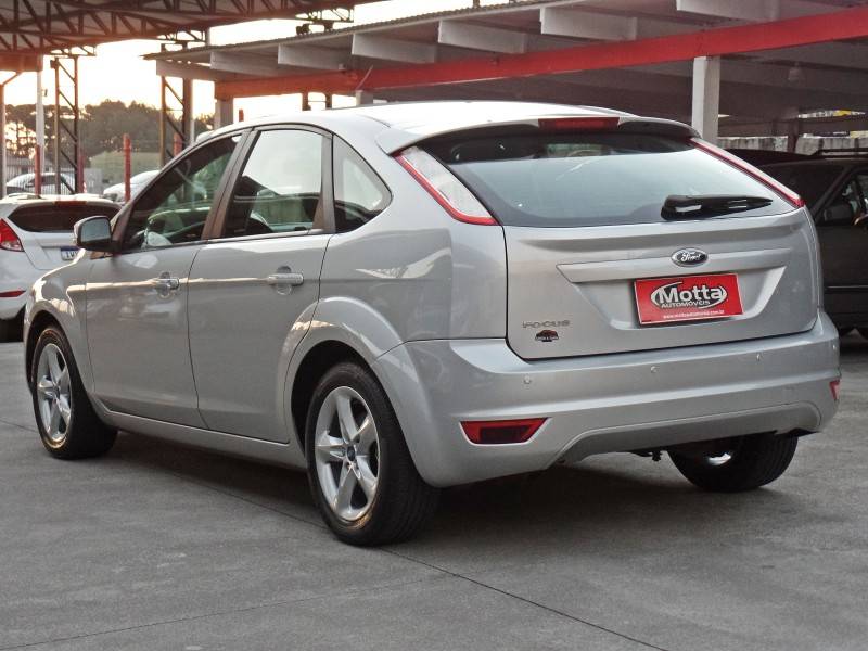 FORD - FOCUS - 2013/2013 - Prata - R$ 44.800,00