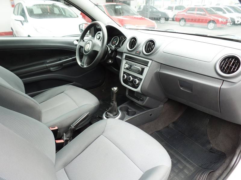 VOLKSWAGEN - SAVEIRO - 2010/2011 - Branca - Sob Consulta