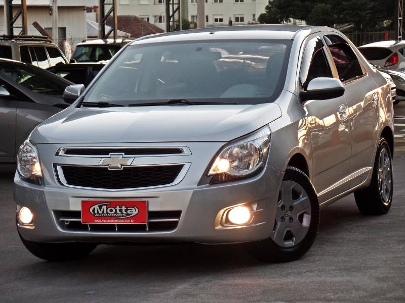 CHEVROLET - COBALT - 2015/2015 - Prata - R$ 47.800,00