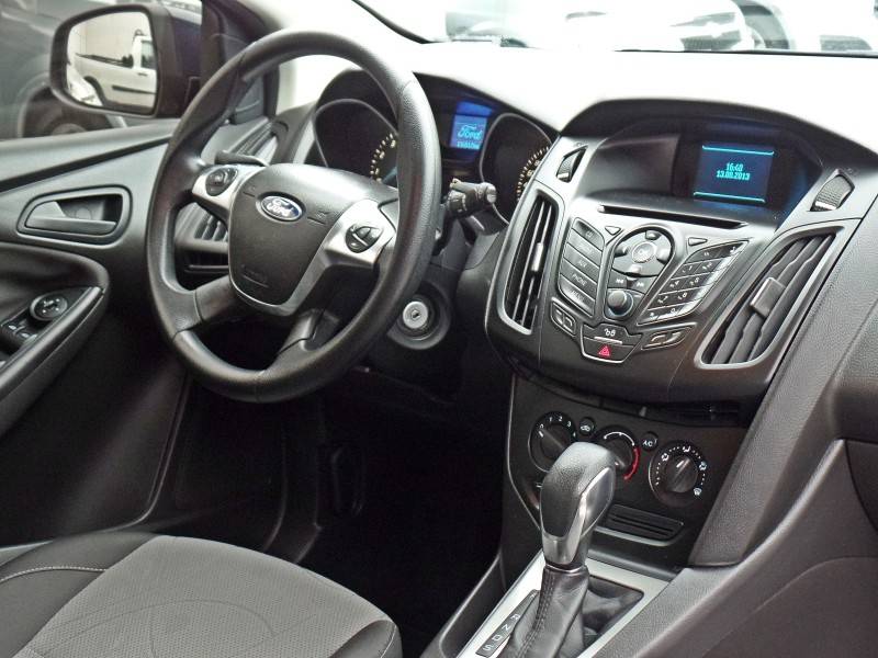 FORD - FOCUS - 2013/2014 - Azul - R$ 52.800,00
