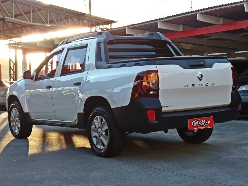RENAULT - OROCH - 2016/2016 - Branca - R$ 69.800,00