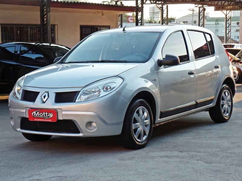 RENAULT - SANDERO - 2010/2010 - Prata - R$ 31.800,00