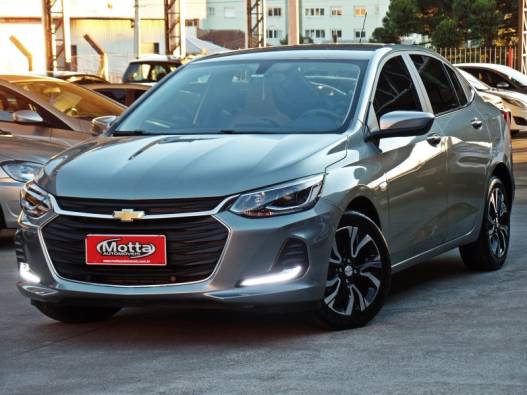 CHEVROLET - ONIX - 2023/2024 - Prata - R$ 110.800,00