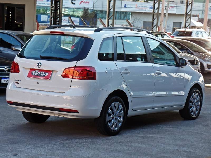 VOLKSWAGEN - SPACEFOX - 2012/2013 - Branca - R$ 44.800,00