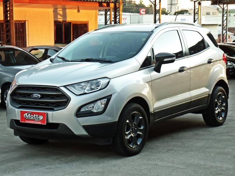 FORD - ECOSPORT - 2017/2018 - Prata - R$ 75.800,00