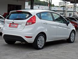 FORD - FIESTA - 2014/2015 - Branca - R$ 45.800,00