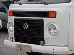 VOLKSWAGEN - KOMBI - 2011/2012 - Branca - R$ 52.800,00